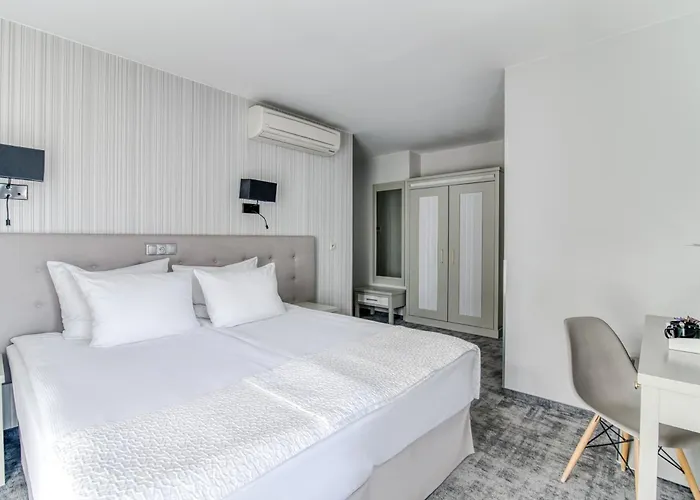 Hotel Aqua - Destigo