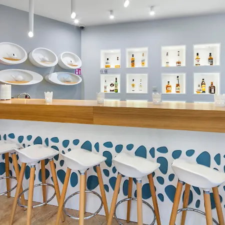 酒店 Aqua - Destigo