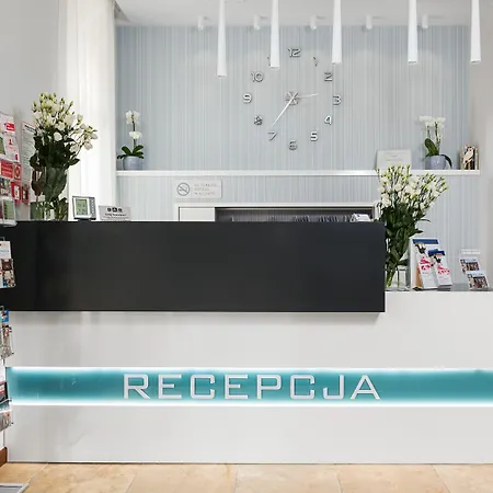 Aqua - Destigo Готель Сопот