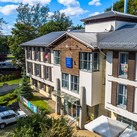 Aqua - Destigo Hotel