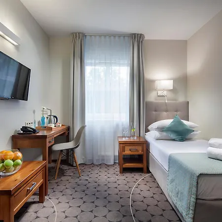 Aqua - Destigo Hotel