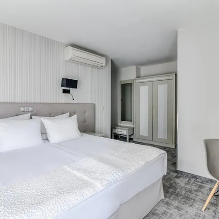 酒店 Aqua - Destigo