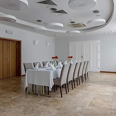 Aqua - Destigo Hotel