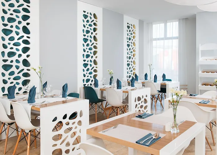 Aqua - Destigo Отель Сопот