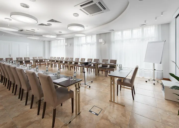 Aqua - Destigo Отель Сопот