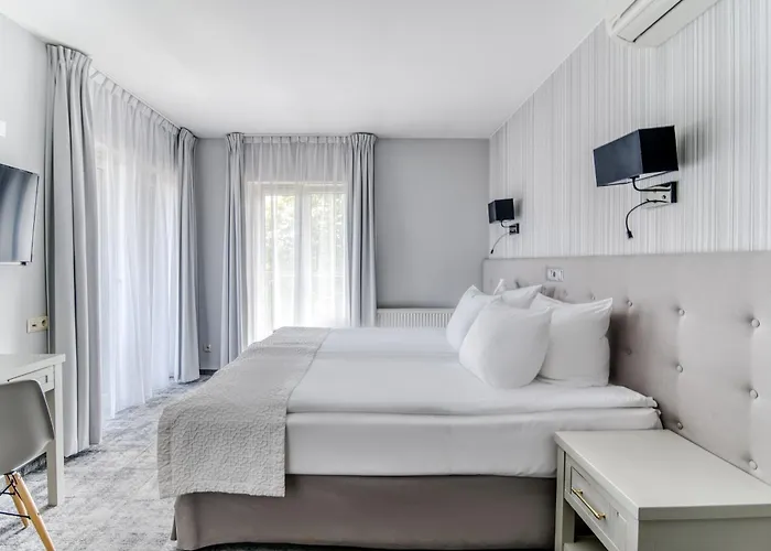 Отель Aqua - Destigo Сопот