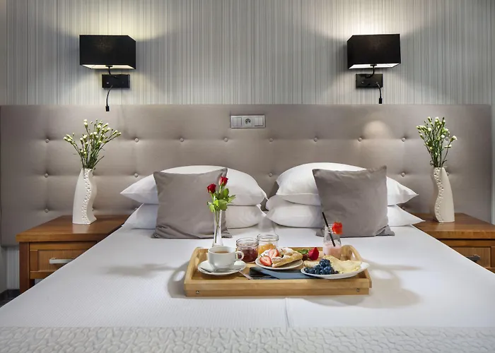 Отель Aqua - Destigo 3*